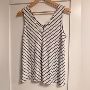 Gap striped tank
